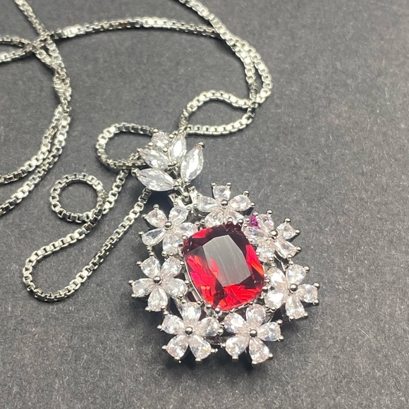 Victorian style Imitation Pigeon Blood Red Ruby Necklace Pendant - Picture 8 of 16